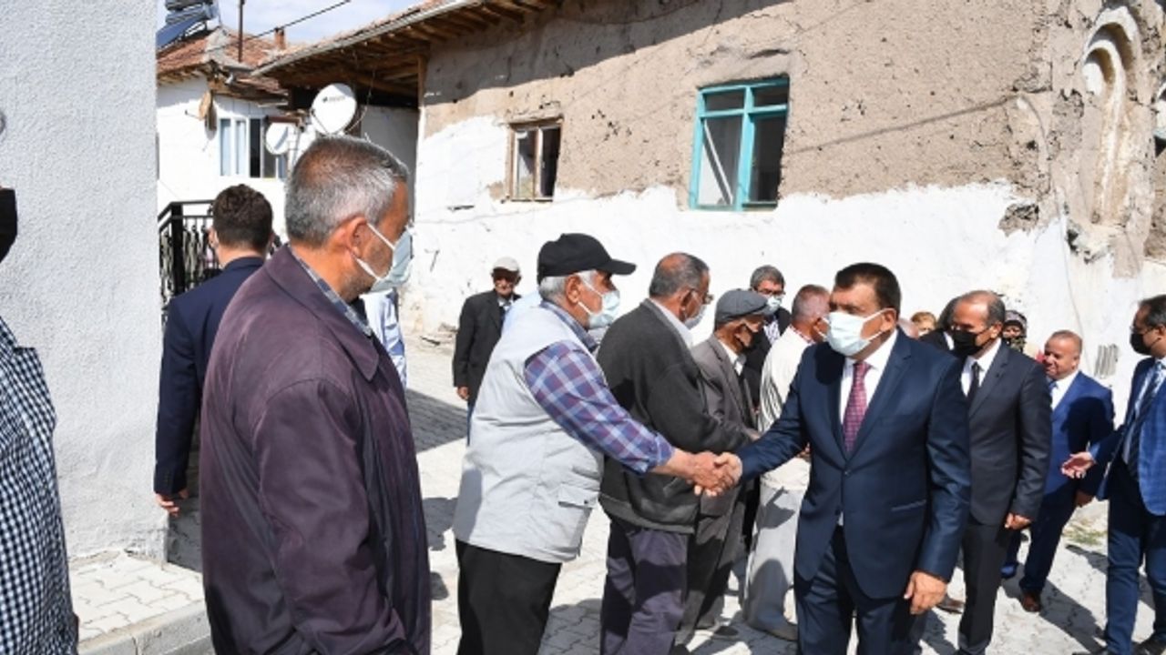 Başkan Gürkan mahalle sakinleri ile bir araya geldi
