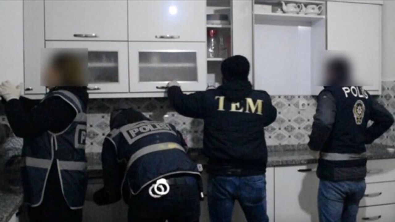 Bitlis merkezli 3 ildeki PKK/KCK operasyonunda 11 şüpheli gözaltına alındı
