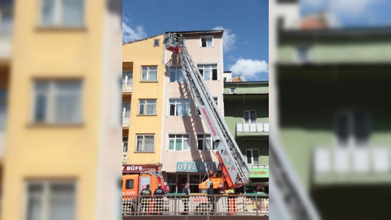 Erzurum'da otelde çıkan yangın hasara neden oldu