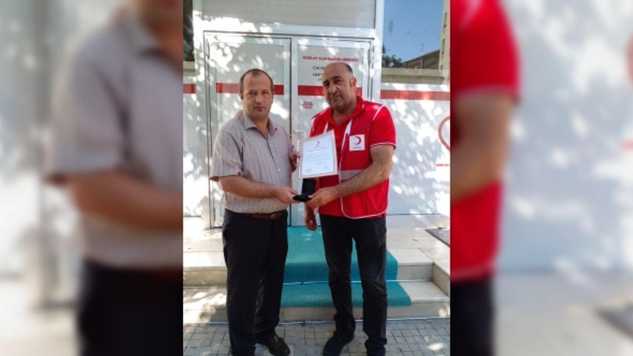 Malatya'da engelli kan bağışçısına madalya verildi