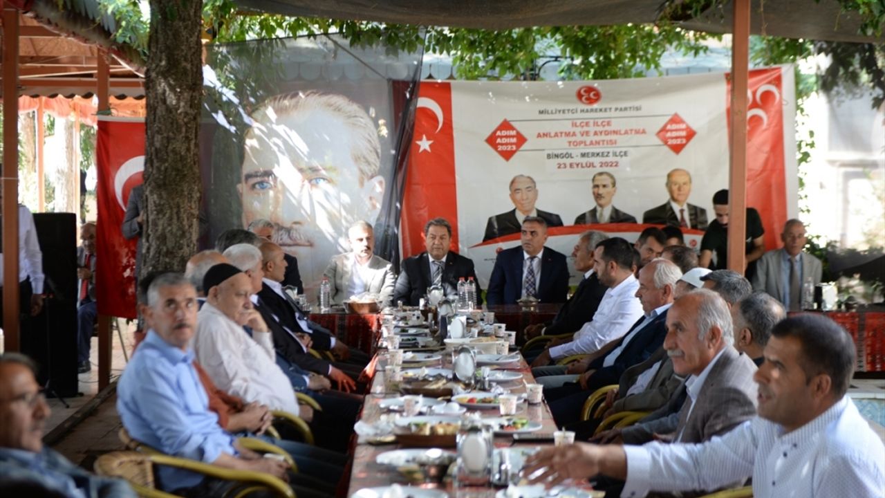 MHP Malatya Milletvekili Fendoğlu, Bingöl'de vatandaşlarla buluştu