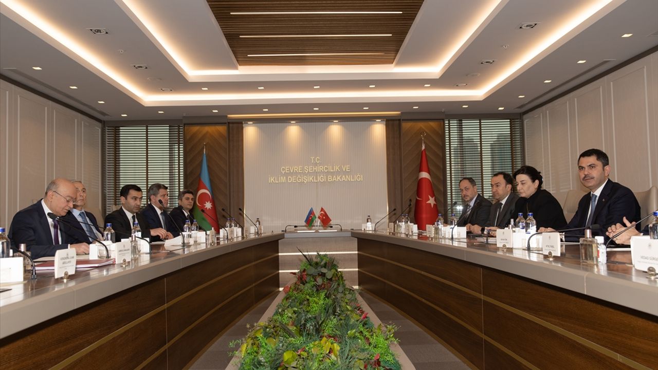 ANKARA - Türkiye ile Azerbaycan arasında inşaat alanında mutabakat zaptı imzalandı