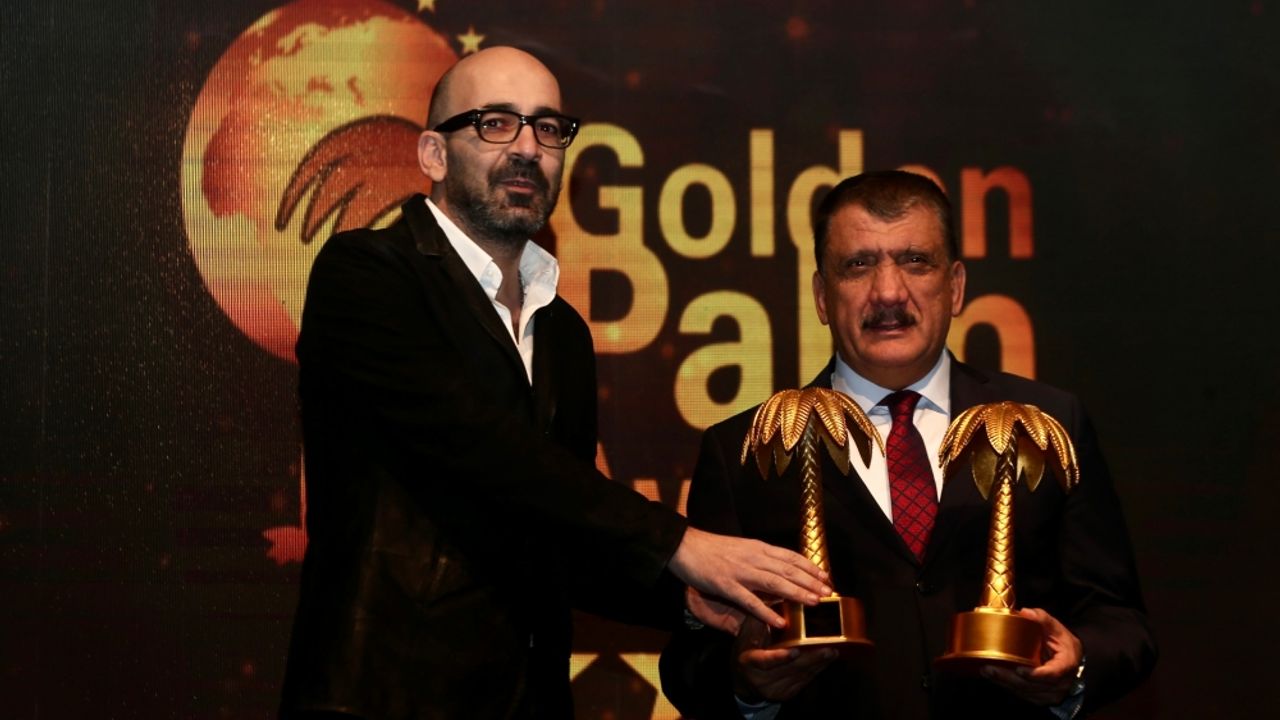 Golden Palm Awards ödül töreninde "Tarihin Işığında Arslantepe" koleksiyonu sergilendi