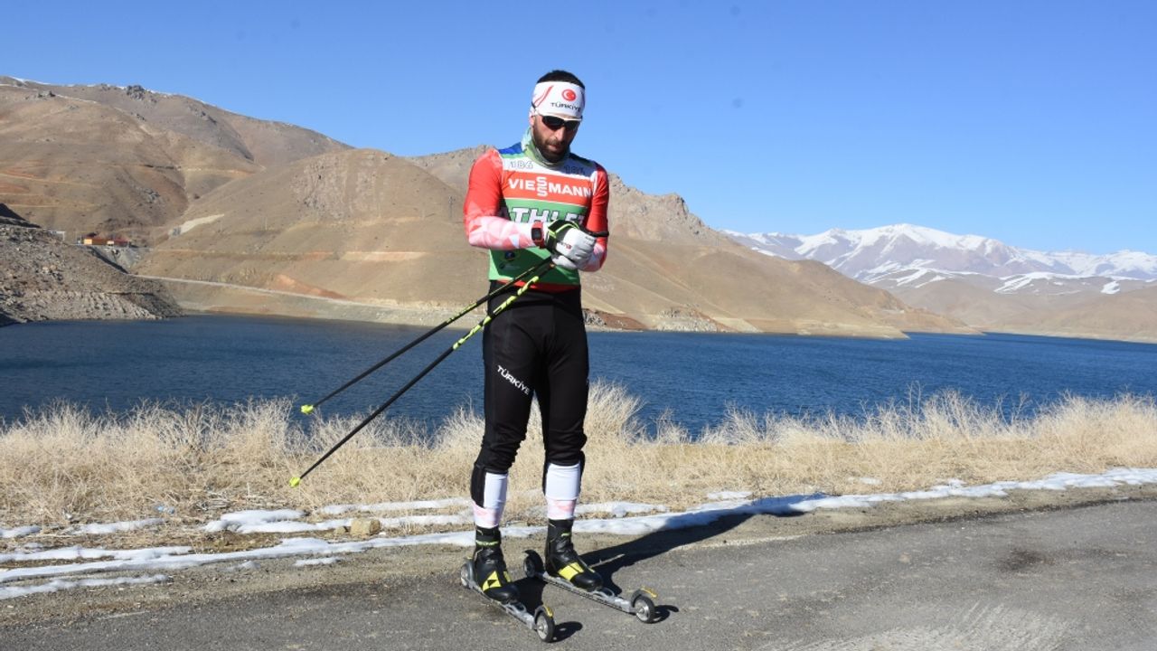 Hakkarili milli biatloncu Zana Öztunç, Almanya'dan madalyayla dönmeyi hedefliyor