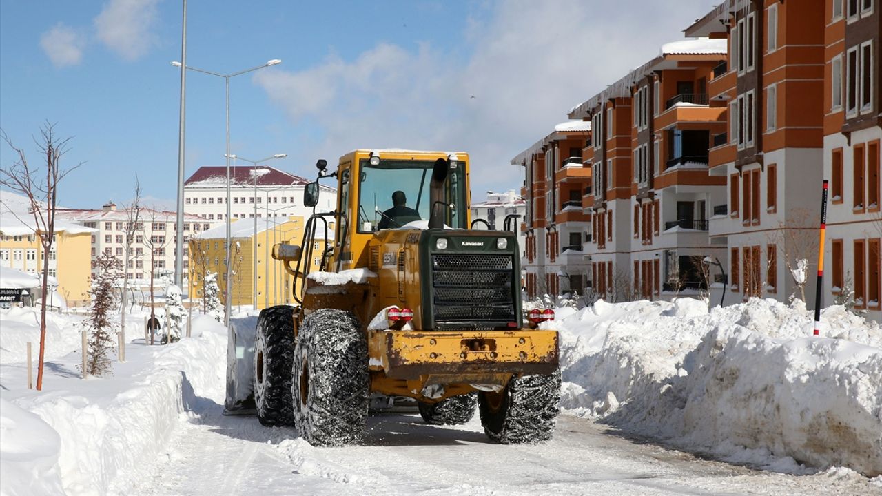 BİTLİS - Kar kalınlığı 168 santimetreye ulaştı - Özgür Dersim Gazetesi