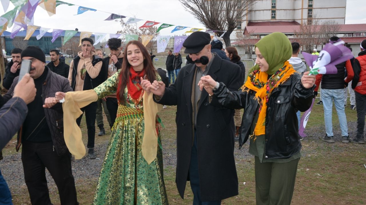 Patnos'ta nevruz kutlaması