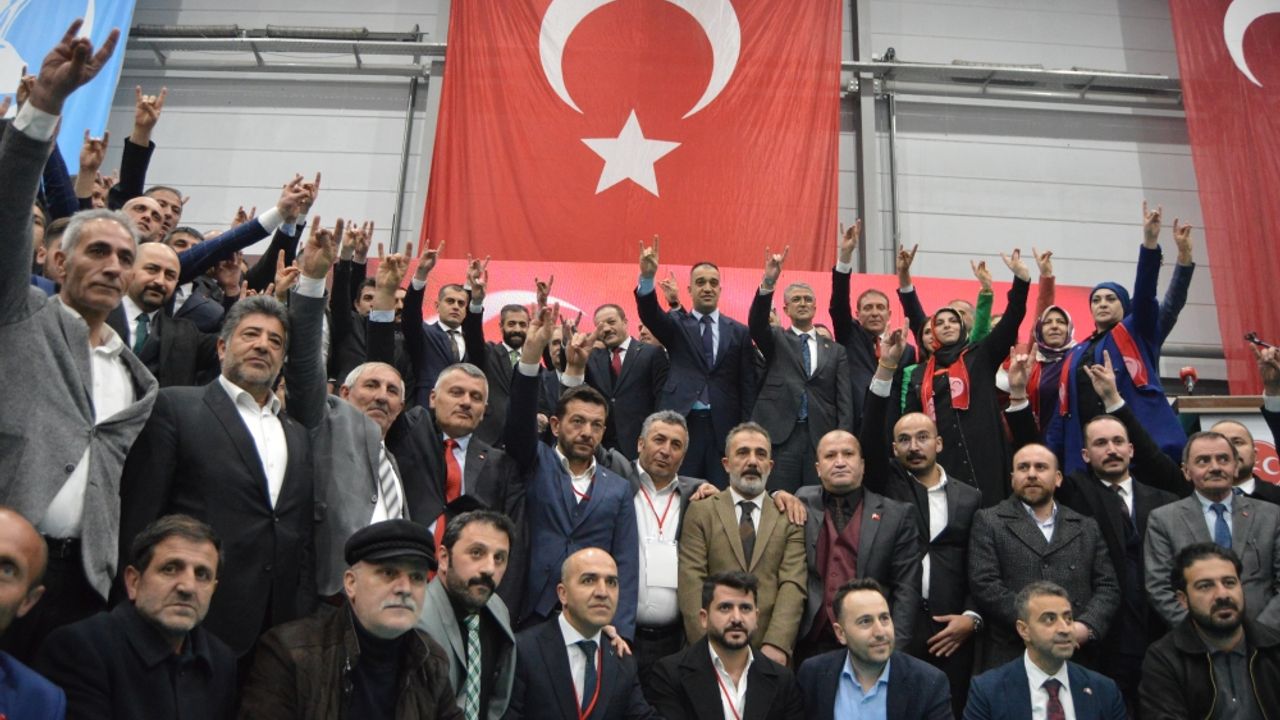 Erzurum'da MHP'nin milletvekili adayları tanıtıldı
