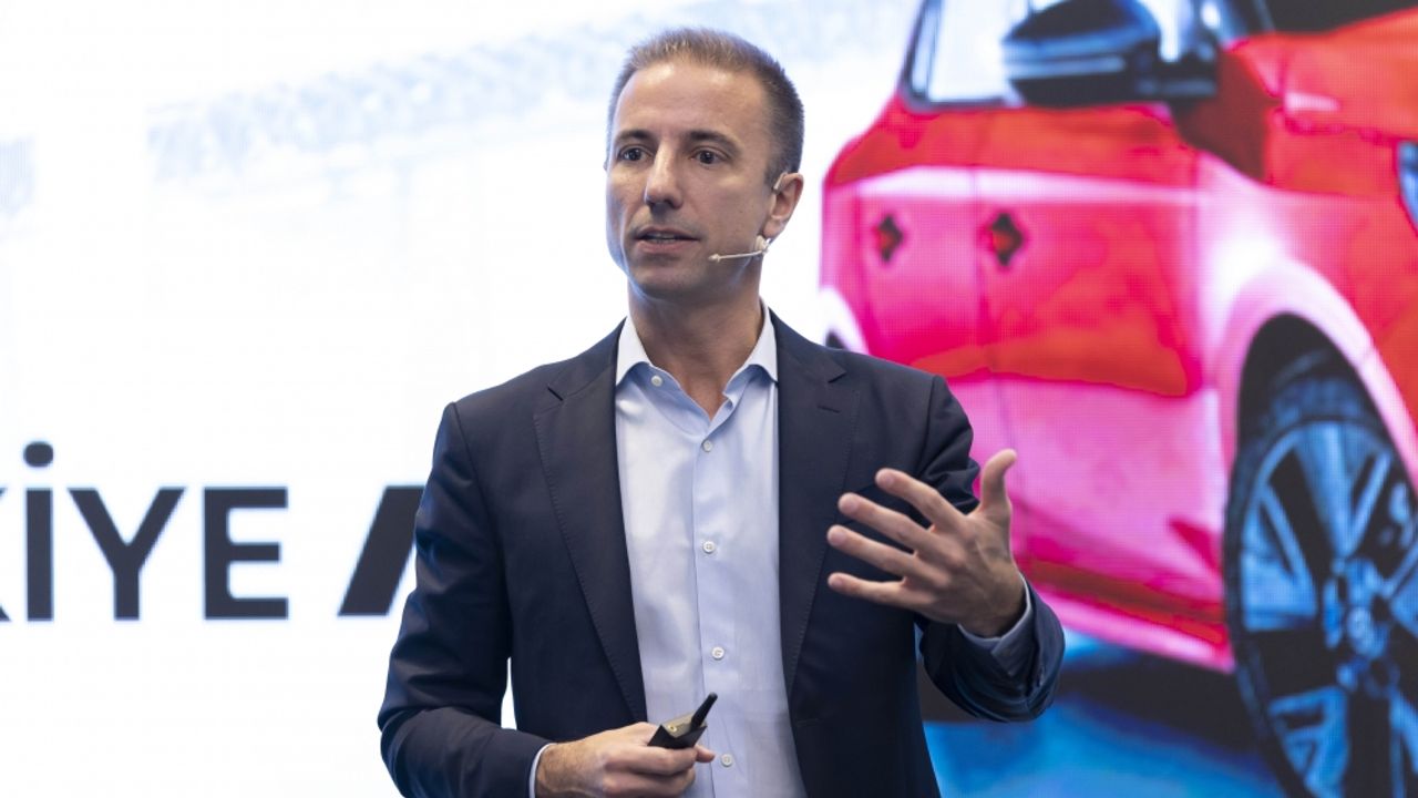 Opel Üst Yöneticisi Florian Huettl, Türkiye pazarını değerlendirdi: