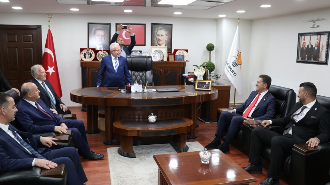 TDP Genel Başkanı Sarıgül'den, AK Parti Erzincan İl Başkanlığına ziyaret: