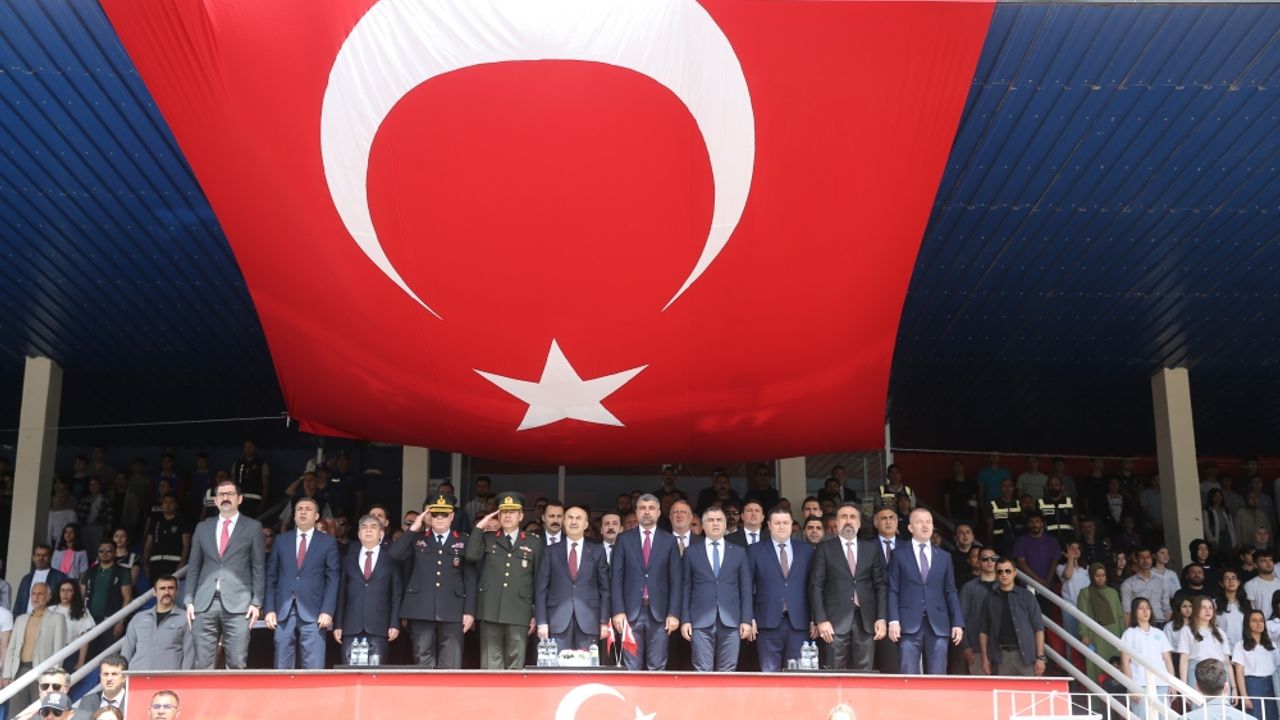 Doğu ve Güneydoğu'da 19 Mayıs Atatürk'ü Anma, Gençlik ve Spor Bayramı kutlandı