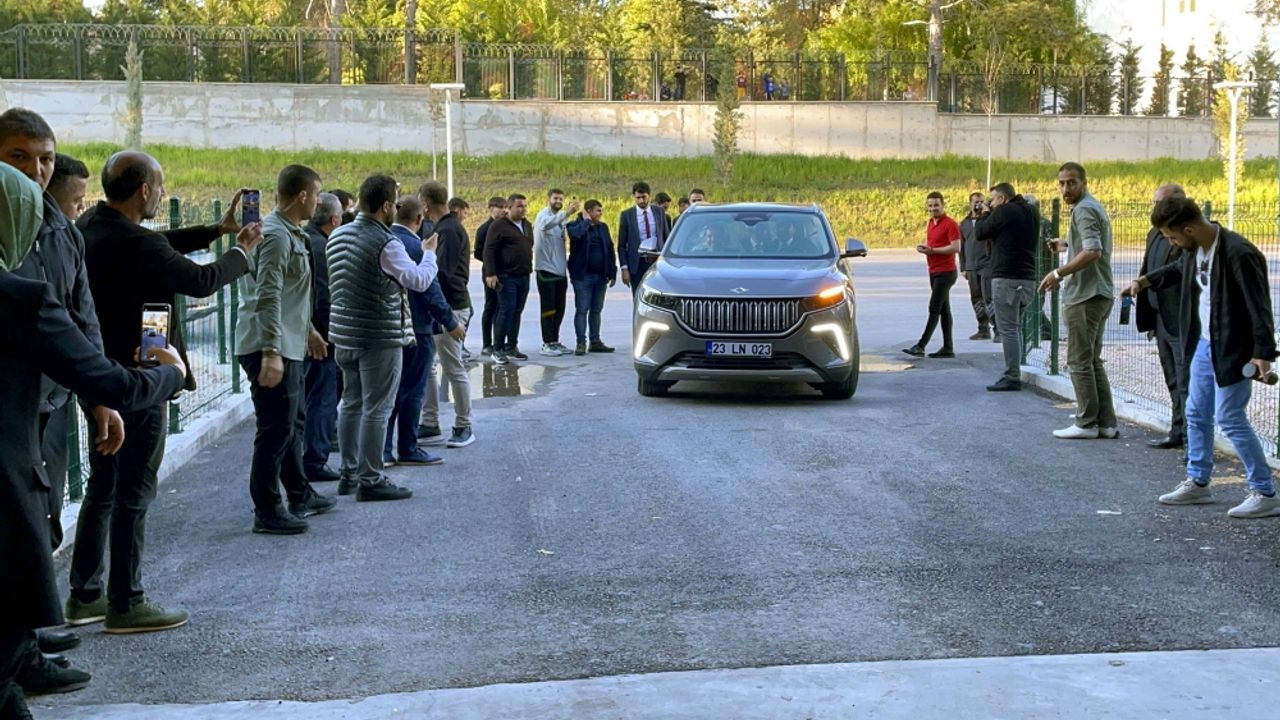 Türkiye'nin yerli otomobili Togg Elazığ'da tanıtıldı