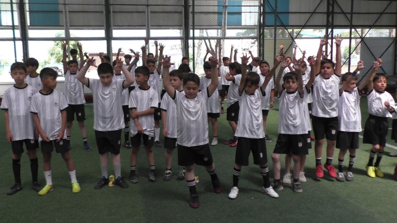 Tatvan'da futbol okulu açıldı
