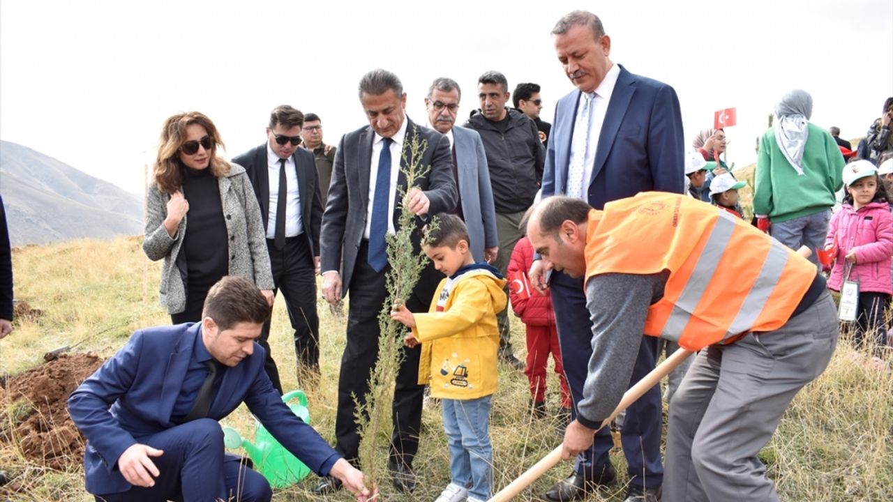 Bitlis'te "100. Yıl Hatıra Ormanı" oluşturuldu