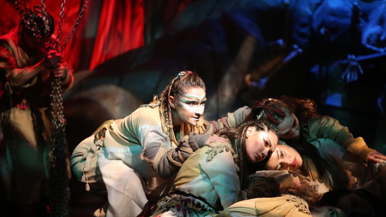 Erzurum Devlet Tiyatrosu yeni sanat sezonunu tek perdelik oyunla açtı