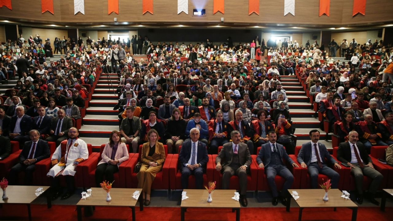 Muş Alparslan Üniversitesi 2023-2024 Akademik Yılı Açılış Töreni yapıldı