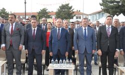 KIRŞEHİR - Bakan Bozdağ Kırşehir’in Çiçekdağı ilçesinde toplu açılış ve temel atma törenine katıldı