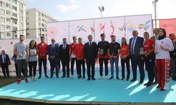 Van Büyükşehir Belediyesinden amatör spor kulüplerine 2 milyon lira destek