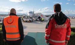 Antalya'dan 275 sağlık çalışanı uçakla deprem bölgesine gönderildi
