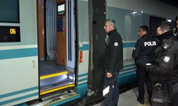 Deprem mağdurlarını taşıyan dizel tren setleri Kırıkkale'ye ulaştı