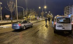 ŞANLIURFA - Sis ve buzlanma yüzünden kapatılan Şanlıurfa-Diyarbakır kara yolu açıldı