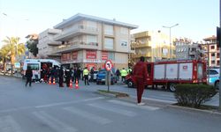 ANTALYA - 2 otomobilin çarpıştığı kazada 3 kişi yaralandı