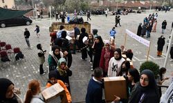 KARABÜK - Öğrencilerin depremzedeler için topladığı yardımlar Gaziantep'e gönderildi