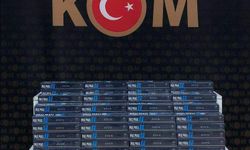 Kars'ta bir depoda gümrük kaçağı sigara ele geçirildi