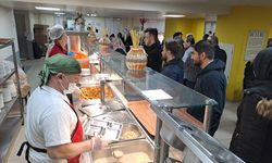 SAKARYA - Depremzedeler için iftar verildi