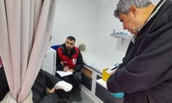 Türk Kızılay mobil sağlık aracı, Malatya'da depremzedelere sağlık hizmetini sürdürüyor