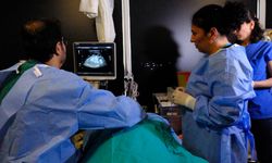 Van'da tiroit hastaları ameliyatsız tedaviyle sağlığına kavuşuyor