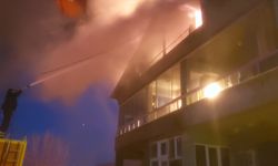 AFYONKARAHİSAR - Yangında iki katlı evin çatı katı kullanılamaz hale geldi