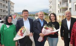 İZMİR - AK Parti'li Dağ, TOKİ konutları teslim töreninde konuştu