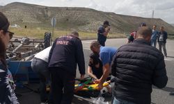 Malatya'da devrilen çapa motorunun sürücüsü yaralandı