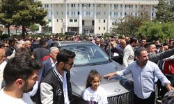 Türkiye'nin yerli otomobili Togg Van'da tanıtıldı