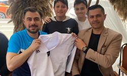 Erzurum'da öğrenciler tekvandonun şampiyonlarıyla buluştu