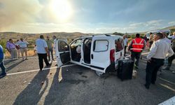 Elazığ’da iki hafif ticari aracın çarpışması sonucu 9 kişi yaralandı