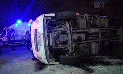 Elazığ'da kamyonun devrilmesi sonucu 5 kişi yaralandı