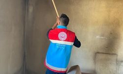 Karlıova Kaymakamlığının desteğiyle engelli iki çocuğu olan kadının evine boya badana yapıldı