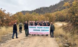 Köylerine Katı Atık Tesisi istemeyen köylüler, tesisin yapılacağı bölgeye yürüdü