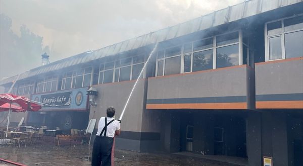 GÜNCELLEME 2 - Atatürk Üniversitesinin yemekhanesinde çıkan yangın söndürüldü