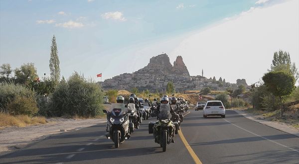 NEVŞEHİR - 11. Balkan Rallisi'ne katılan motorcular Kapadokya'ya geldi