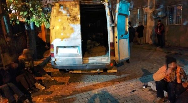 Bitlis'te 23 düzensiz göçmen yakalandı
