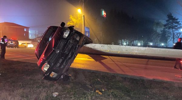 DÜZCE- İki ayrı trafik kazasında 5 kişi yaralandı