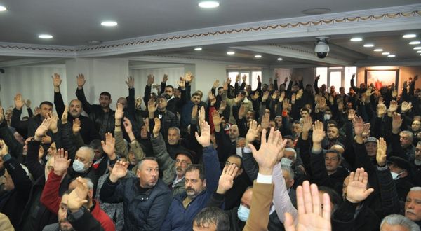 Muş Esnaf ve Sanatkarlar Odası Başkanı Orhan Demirtürkoğlu, yeniden başkanlığa seçildi
