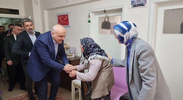 ANKARA - AK Parti Ankara Milletvekili Çam'dan Kızılcahamam ziyareti