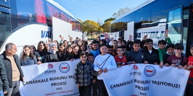 Adilcevaz'dan 75 öğrenci Çanakkale ve İstanbul gezisine gönderildi