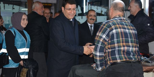 DEVA Partisi Genel Başkan Yardımcısı Şahin, Bitlis'te esnafı ziyaret etti