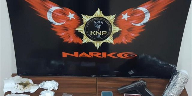 Kars'ta uyuşturucu ticareti iddiasıyla 8 zanlı tutuklandı