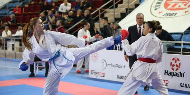 SAKARYA - Türkiye Kulüplerarası Büyükler Takım Karate Şampiyonası sona erdi