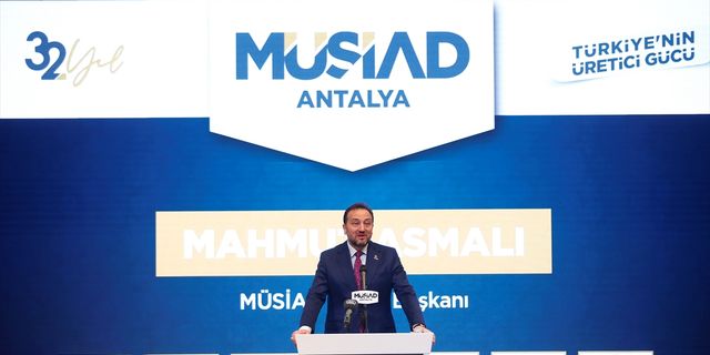 MALATYA - Feribota yolcu taşıyan otobüs gölete düştü - Vali Hulusi Şahin'in açıklaması